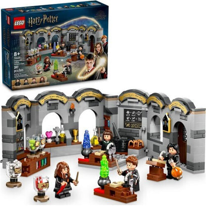 LEGO® Harry Potter™: Hogwarts™ Castle - Potions Class (76431)