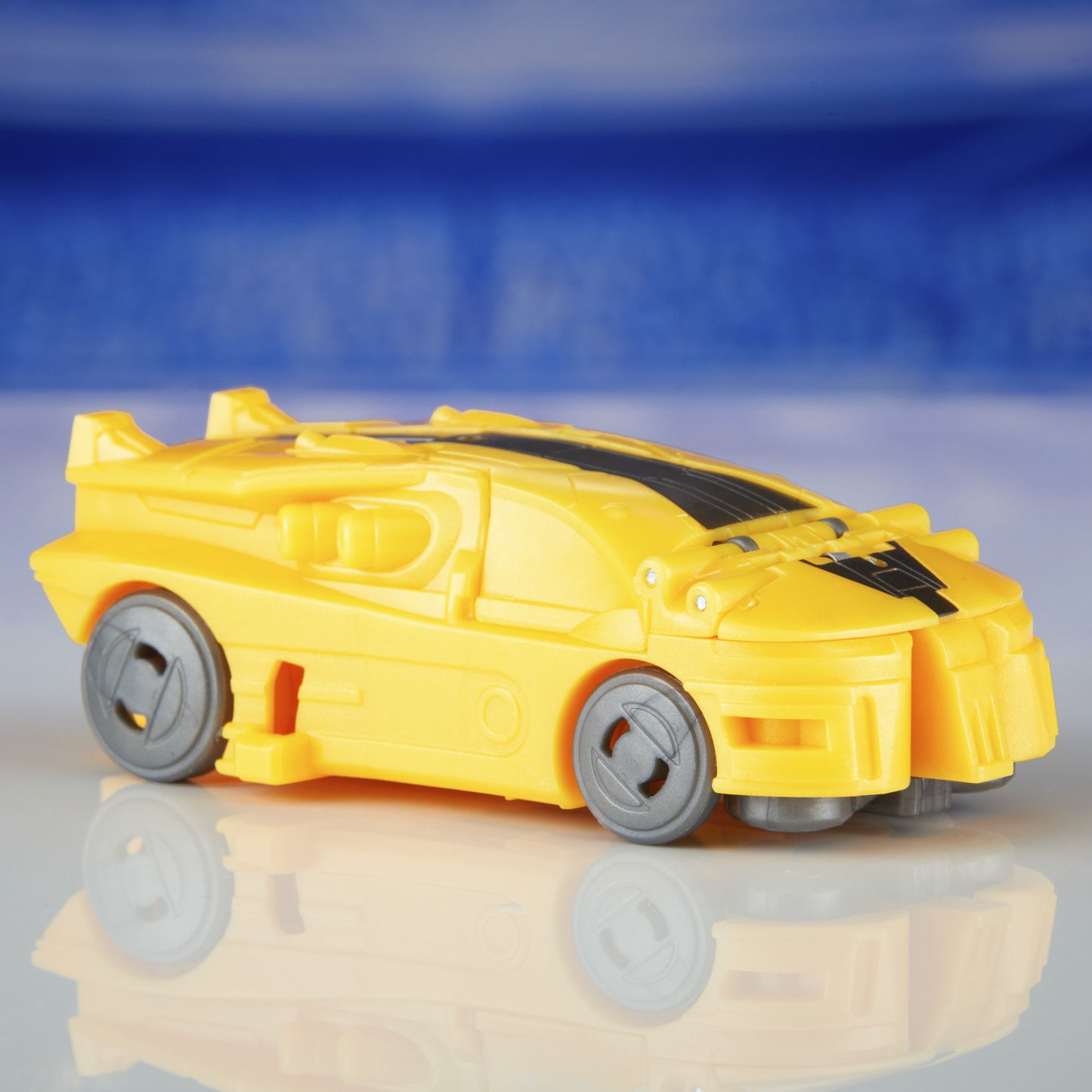 Hasbro Transformers One 1-Step Cog Changer - Bumblebee/B-127