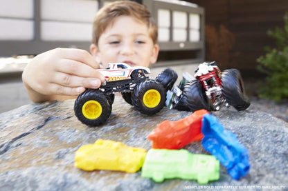 Mattel Hot Wheels Monster Trucks: Fast Foodie - Bad Scoop