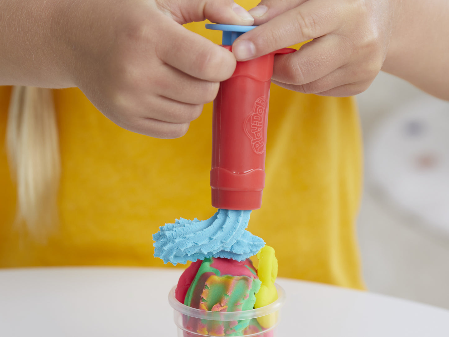 Hasbro Play-Doh Kitchen Creations - Swirlin' Smoothies Blender Set